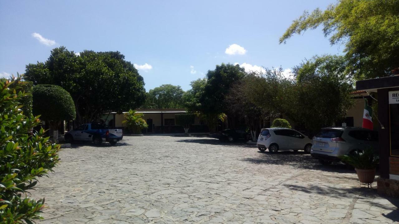 Hotel Brambila Union de Tula Εξωτερικό φωτογραφία