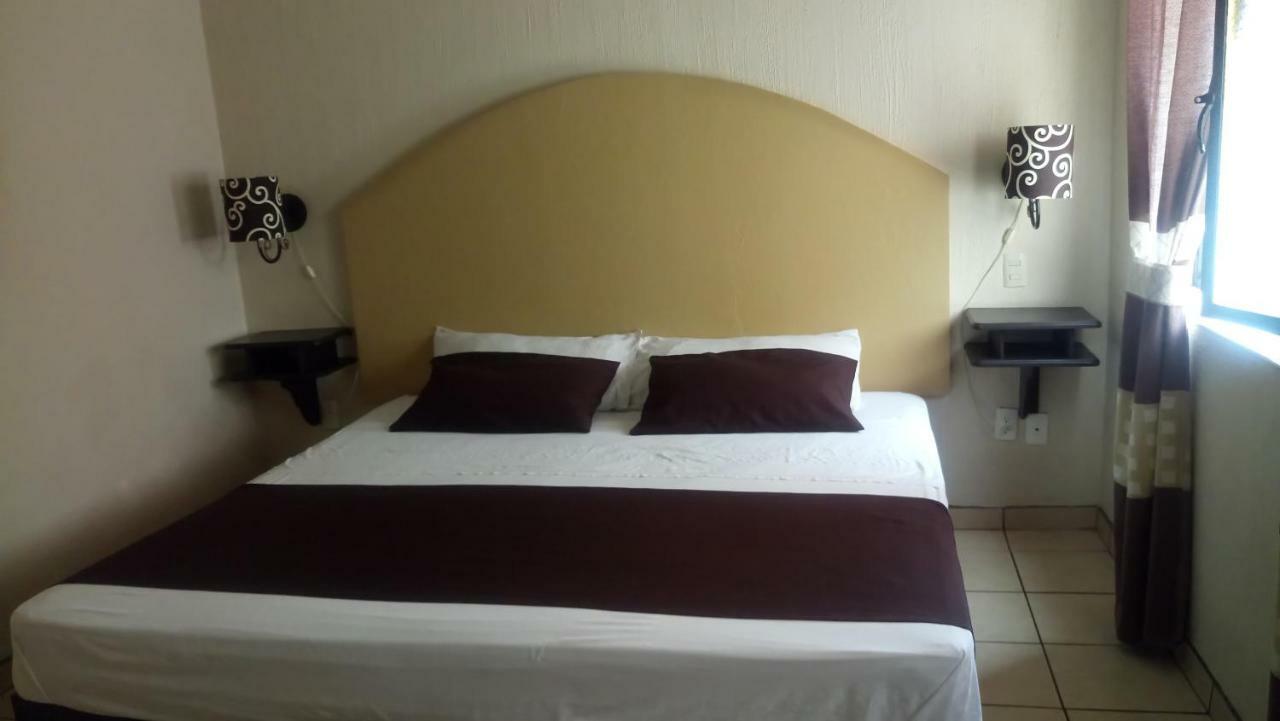 Hotel Brambila Union de Tula Εξωτερικό φωτογραφία